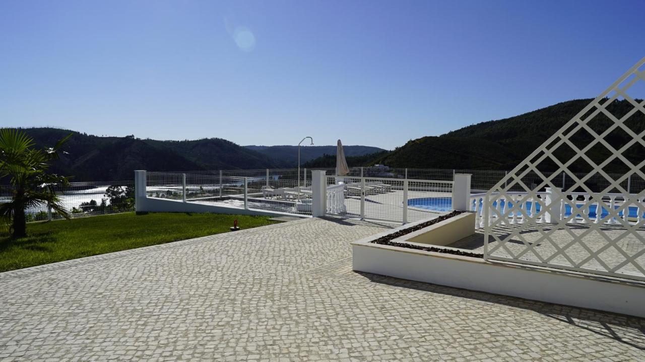 Lago Azul Villas Ferreira do Zêzere Exteriör bild