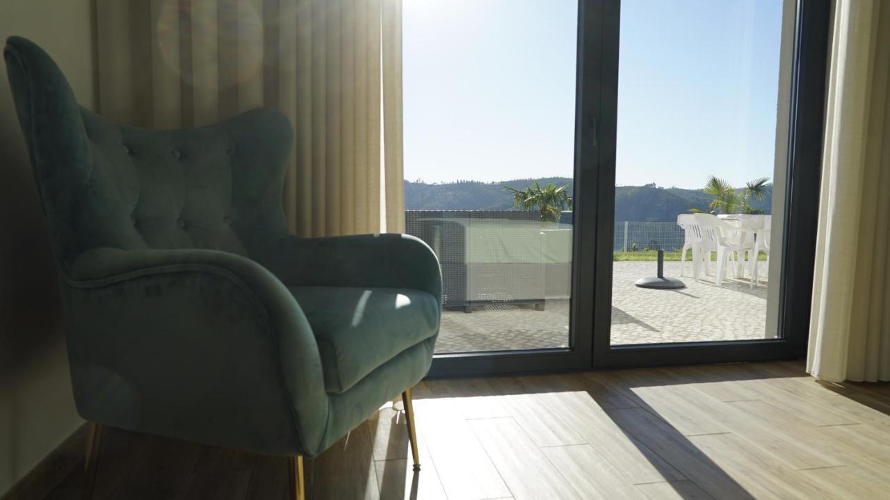 Lago Azul Villas Ferreira do Zêzere Exteriör bild