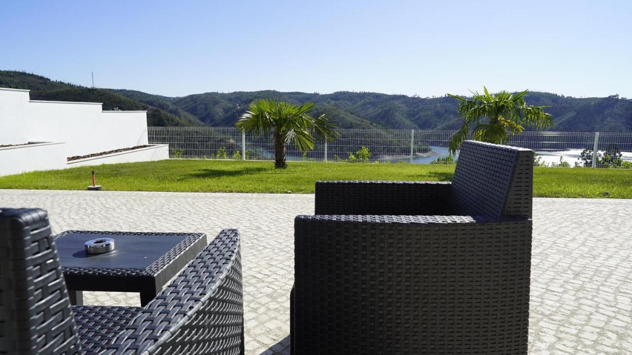 Lago Azul Villas Ferreira do Zêzere Exteriör bild