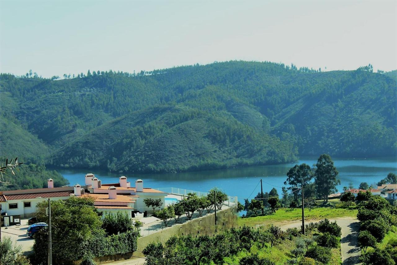 Lago Azul Villas Ferreira do Zêzere Exteriör bild